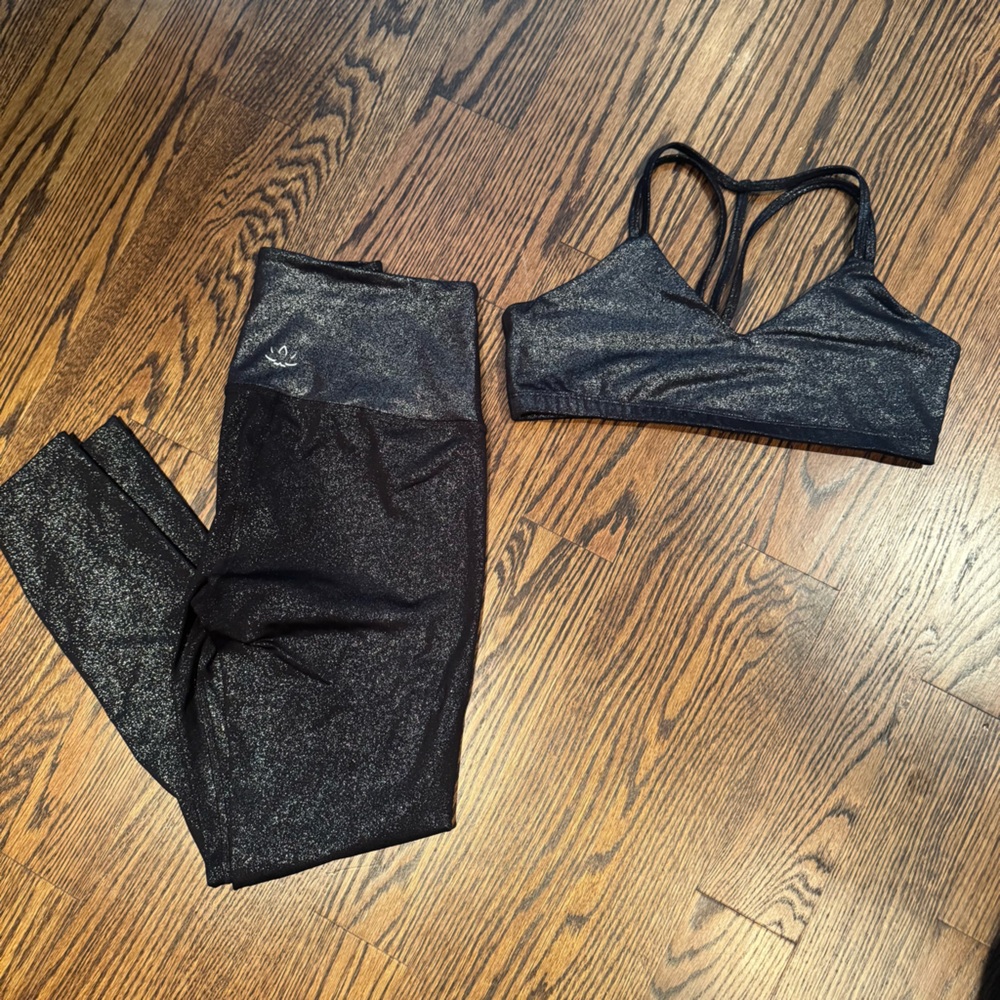 Beyond Yoga Black Shine Sports Bra and High Waisted Leggings Set